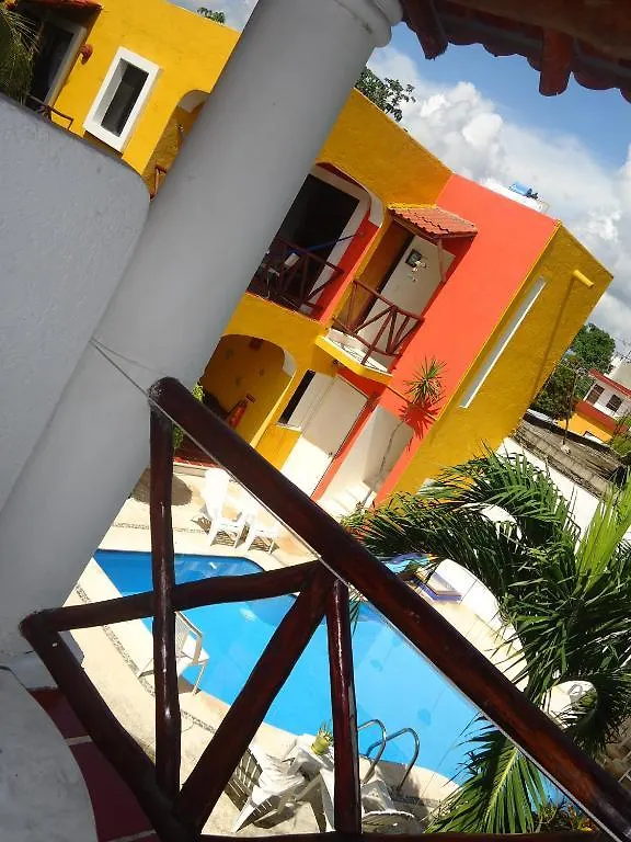 El Acuario Hotel بلايا ديل كارمن 3*,
