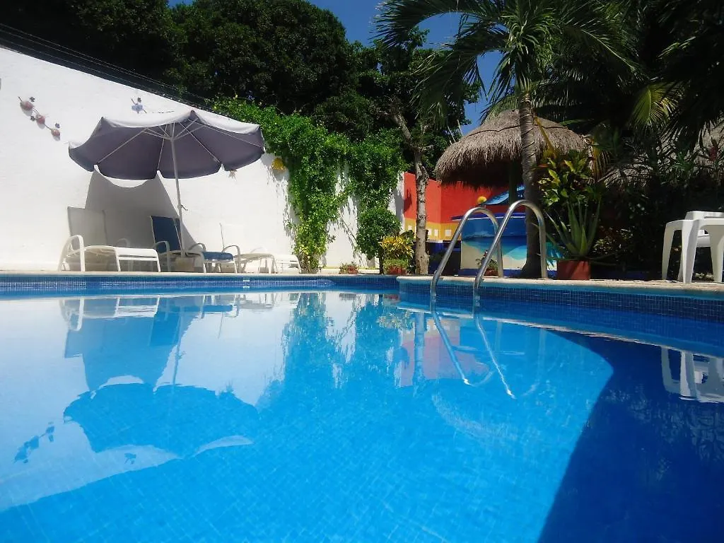El Acuario Hotel بلايا ديل كارمن