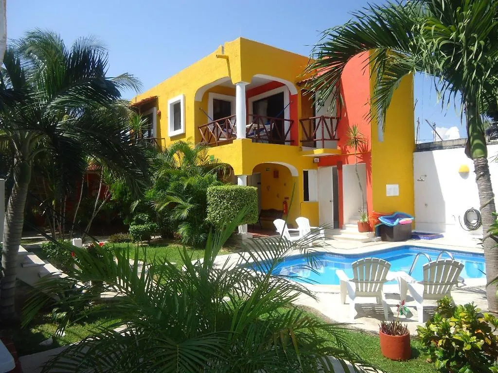 El Acuario Hotel بلايا ديل كارمن