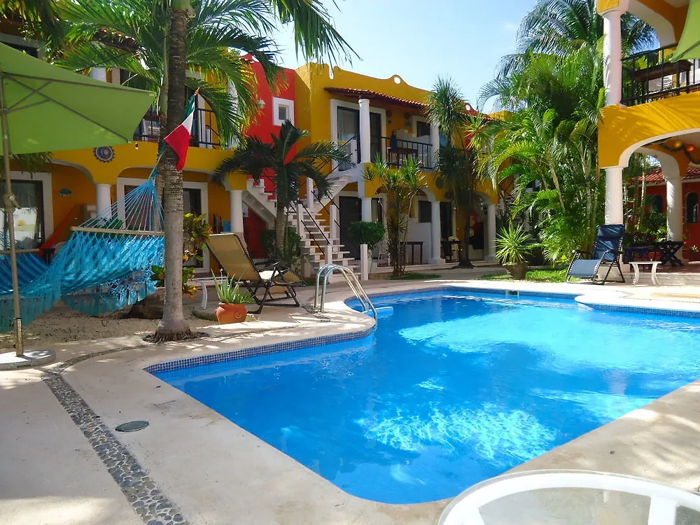 El Acuario Hotel بلايا ديل كارمن المكسيك