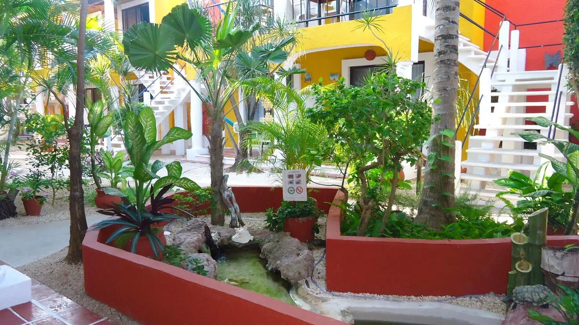 El Acuario Hotel بلايا ديل كارمن